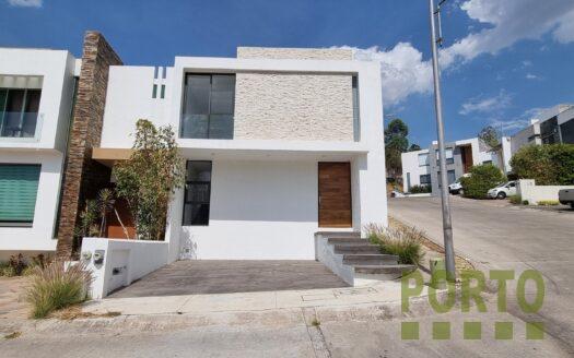 VENTA fachada casa Vistas de Altozano Morelia Michoacán