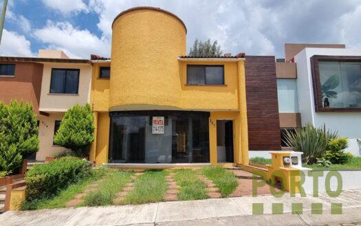 Fachada casa renta fraccionamiento Eucaliptos Vista Bella Morelia Michoacán