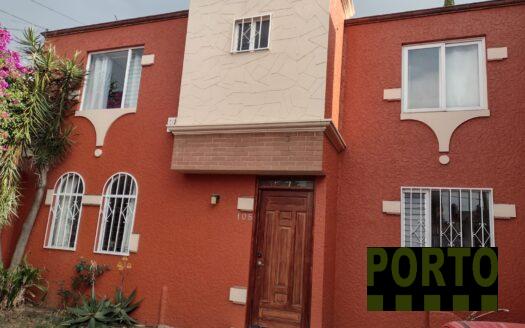 Fachada casa renta Loma de Vista Bella Morelia Michoacán