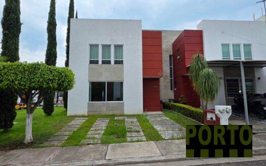 Fachada casa Los Fresnos Tres Marías Morelia Michoacán